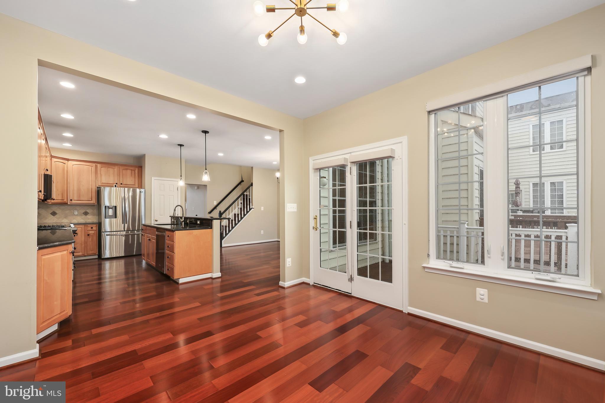 SOUTH RIDING - Residential