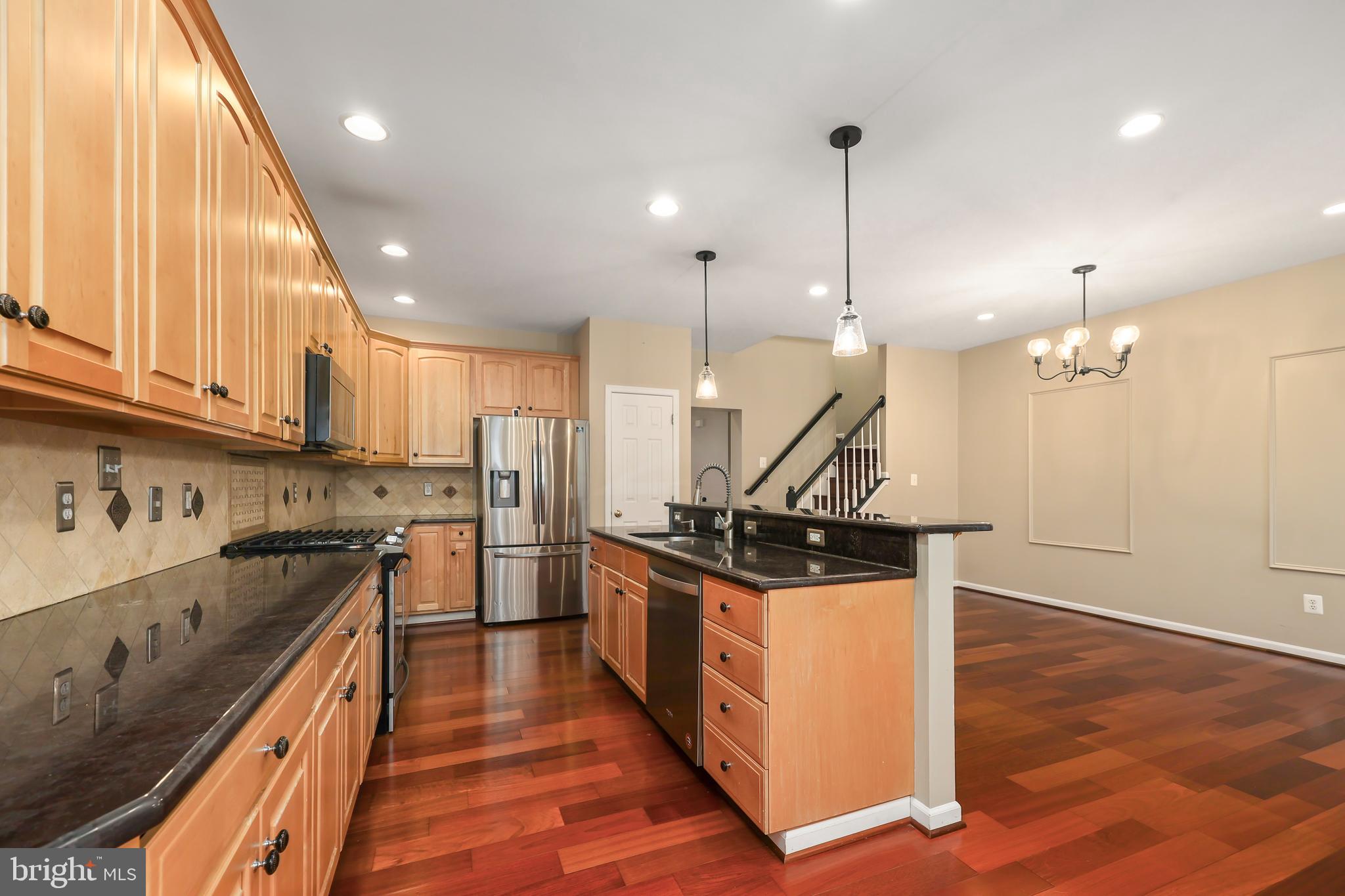 SOUTH RIDING - Residential