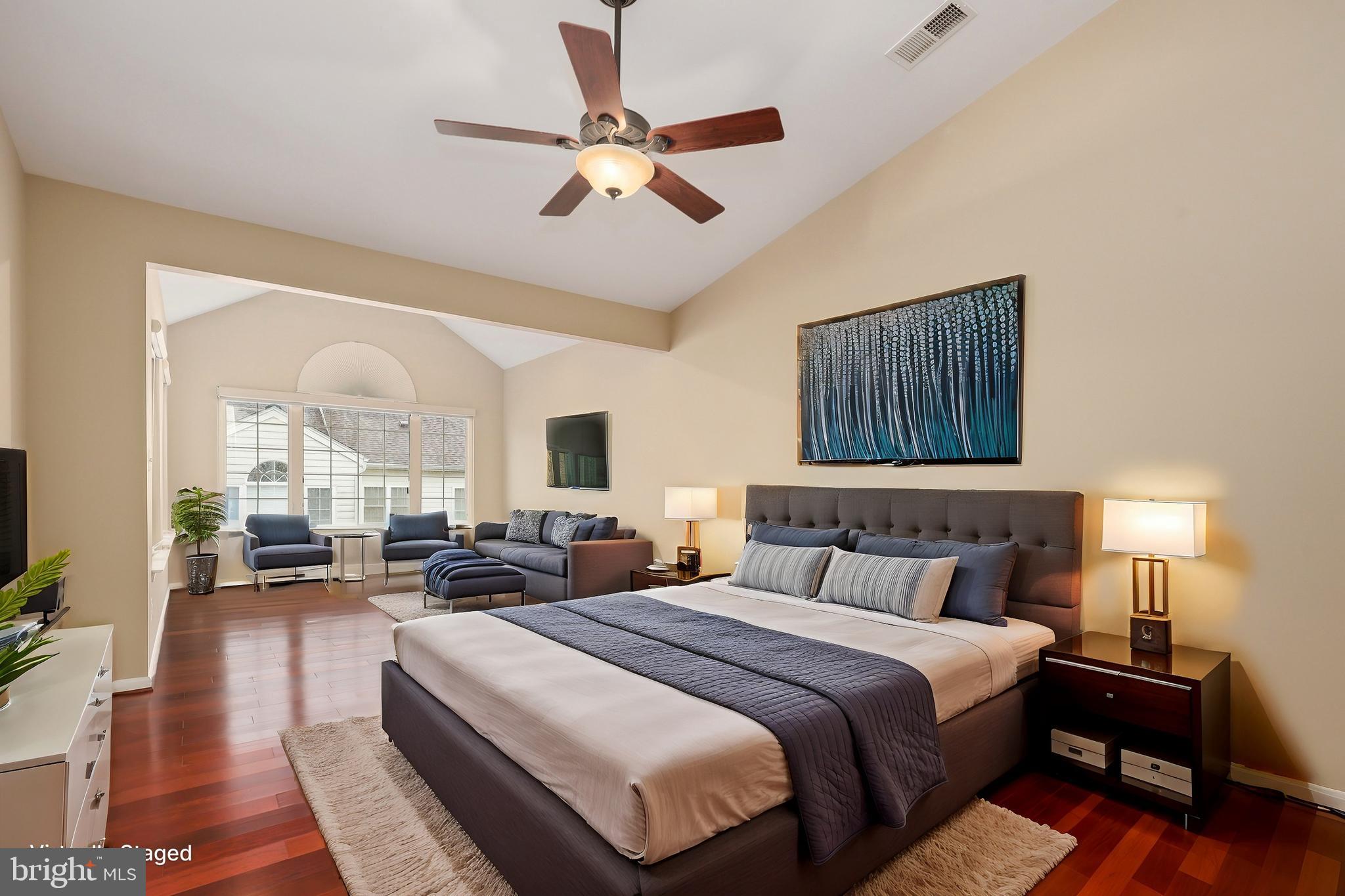 SOUTH RIDING - Residential