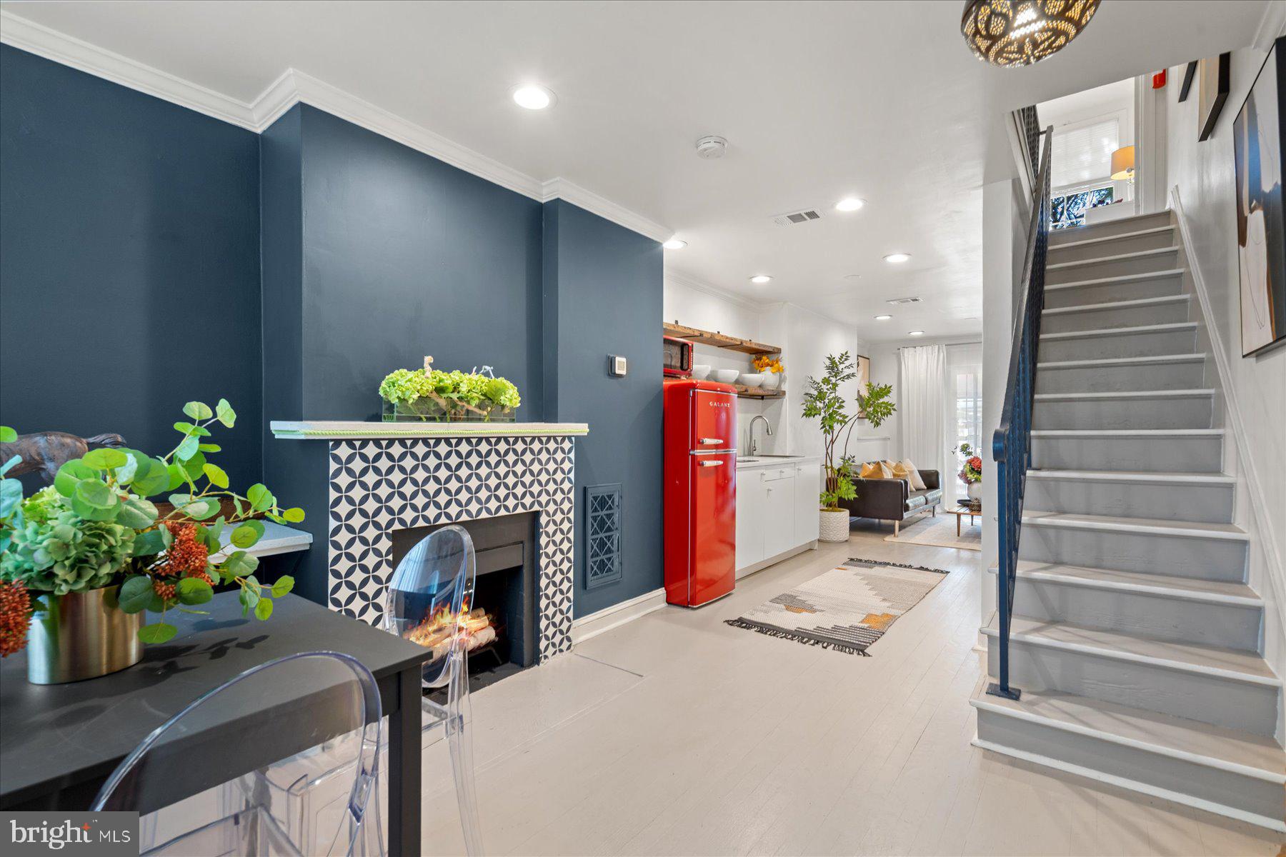 1062 THOMAS JEFFERSON STREET NW