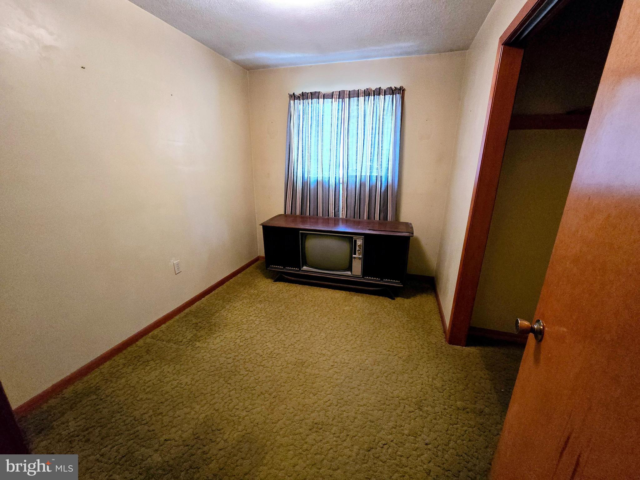 KNOBLEY HEIGHTS - Residential