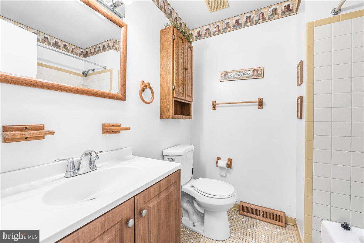 FERNDALE - Residential