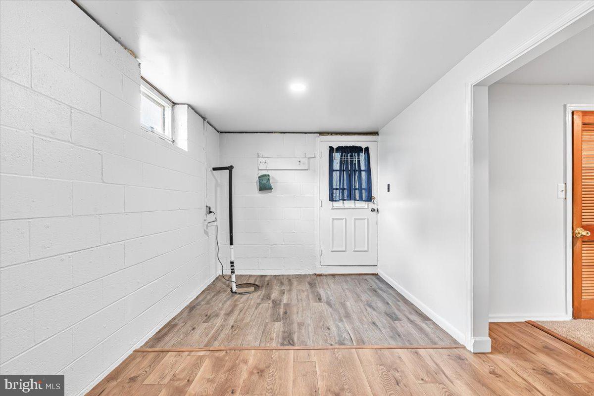 FERNDALE - Residential