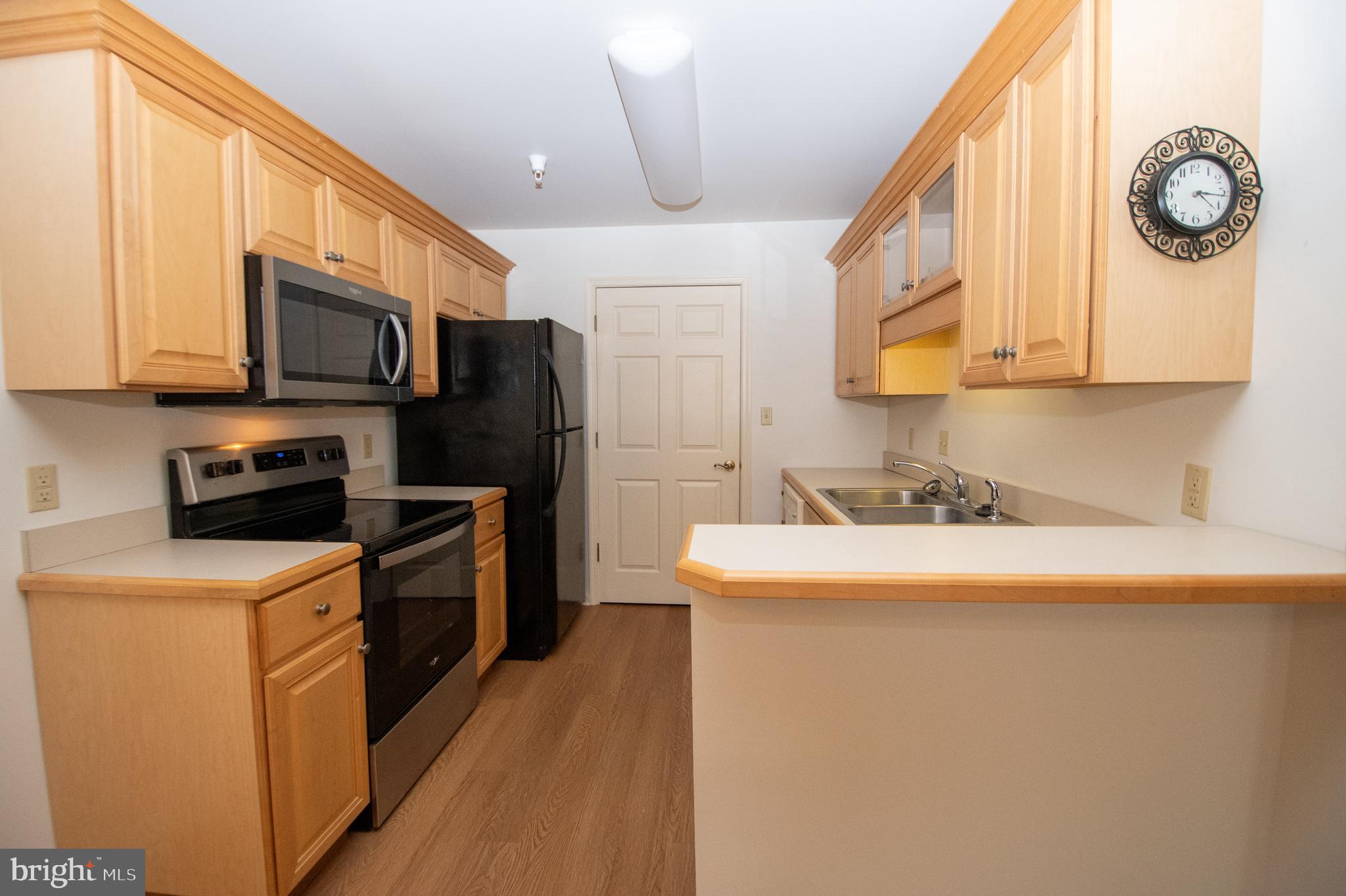 1103 S SCHUMAKER DRIVE C-201