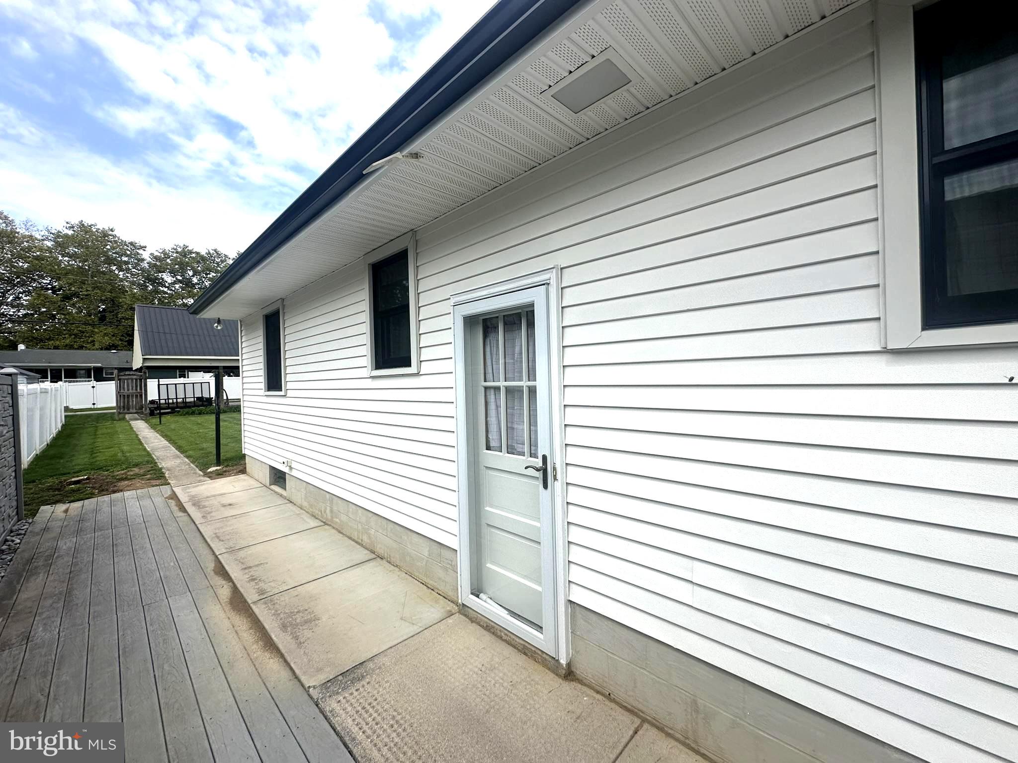522 MOUL AVENUE