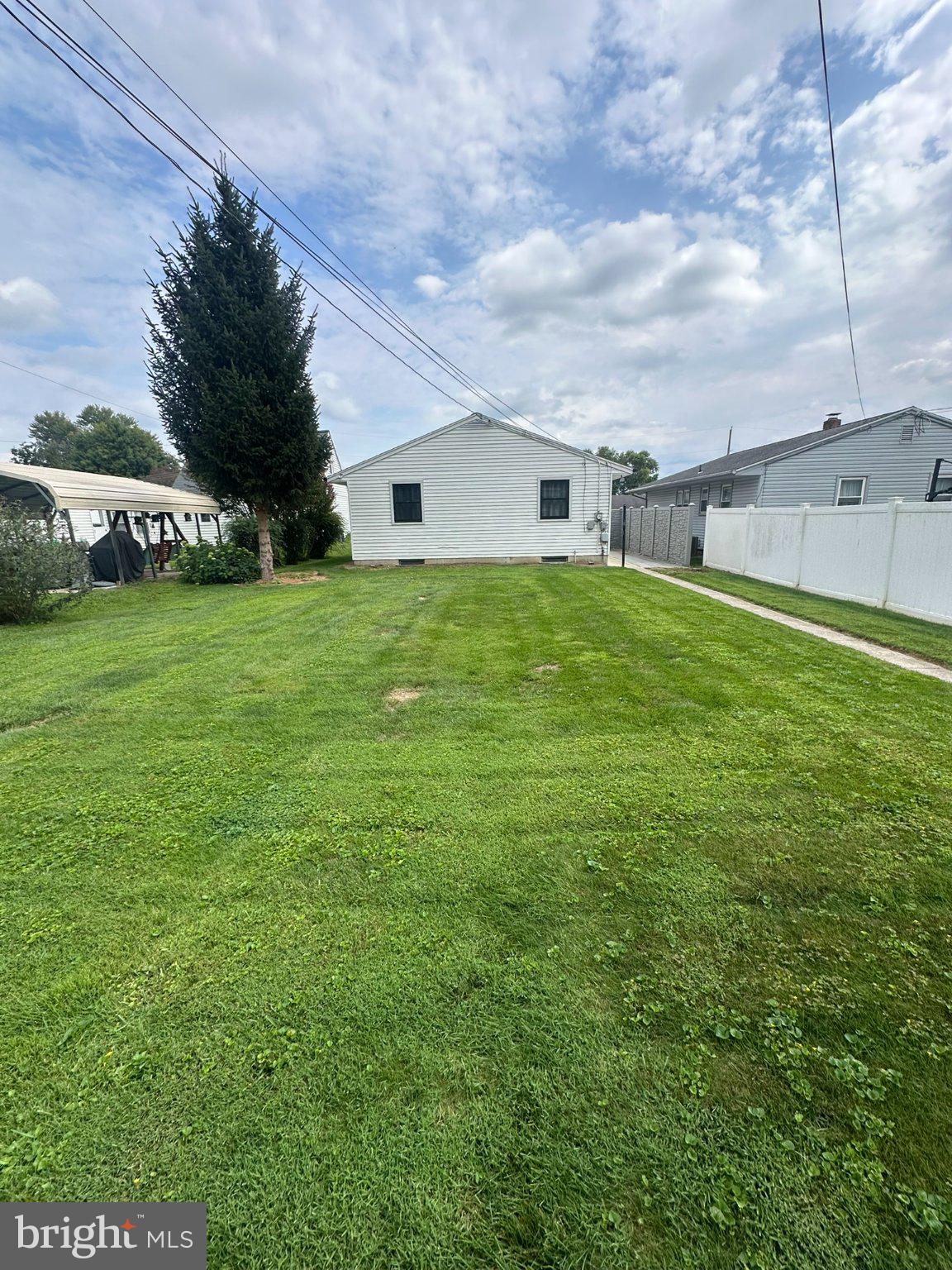 522 MOUL AVENUE