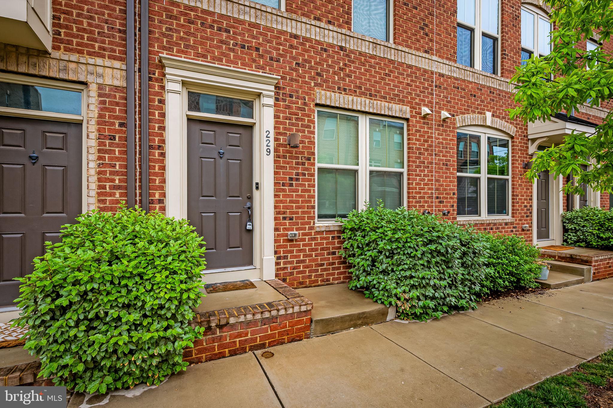 OLDHAM CROSSING - Residential