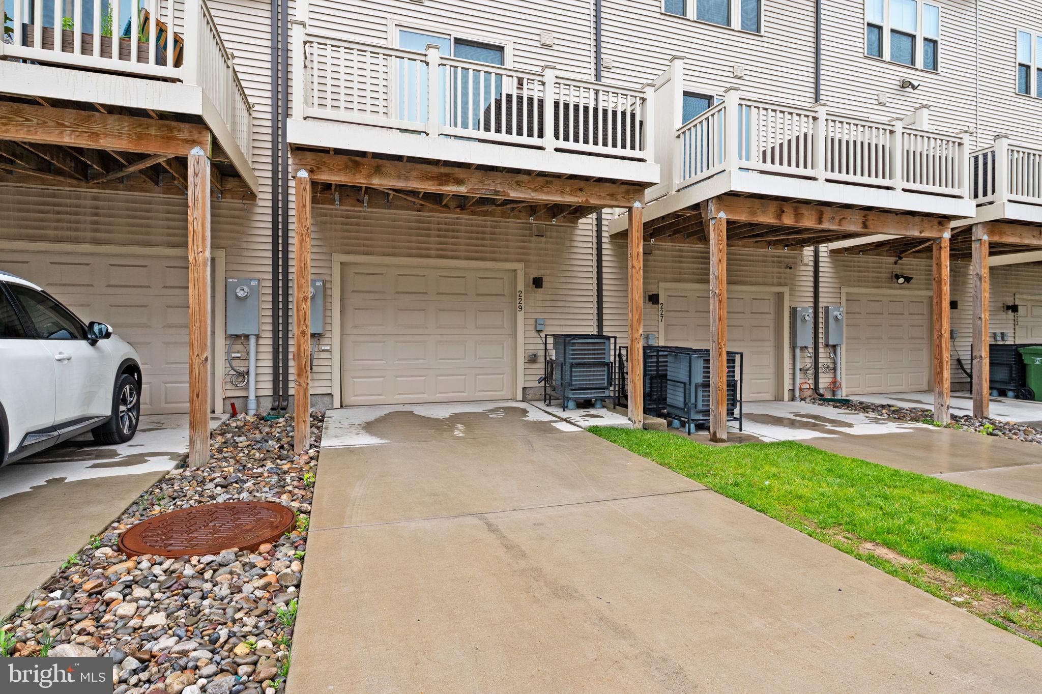 OLDHAM CROSSING - Residential