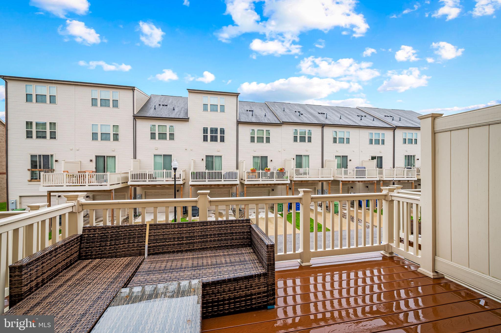 OLDHAM CROSSING - Residential