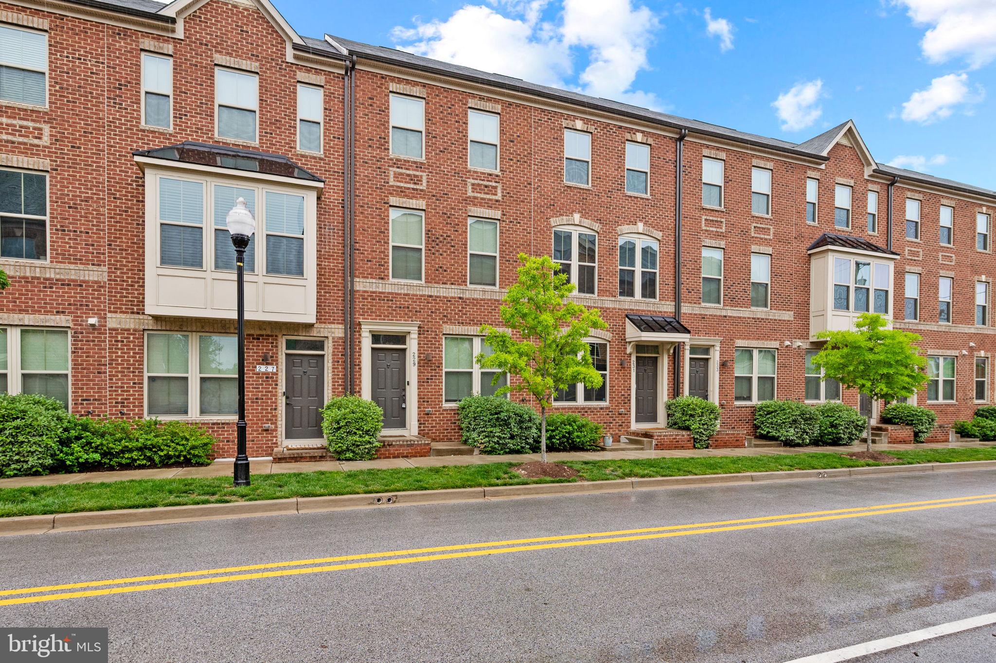 OLDHAM CROSSING - Residential