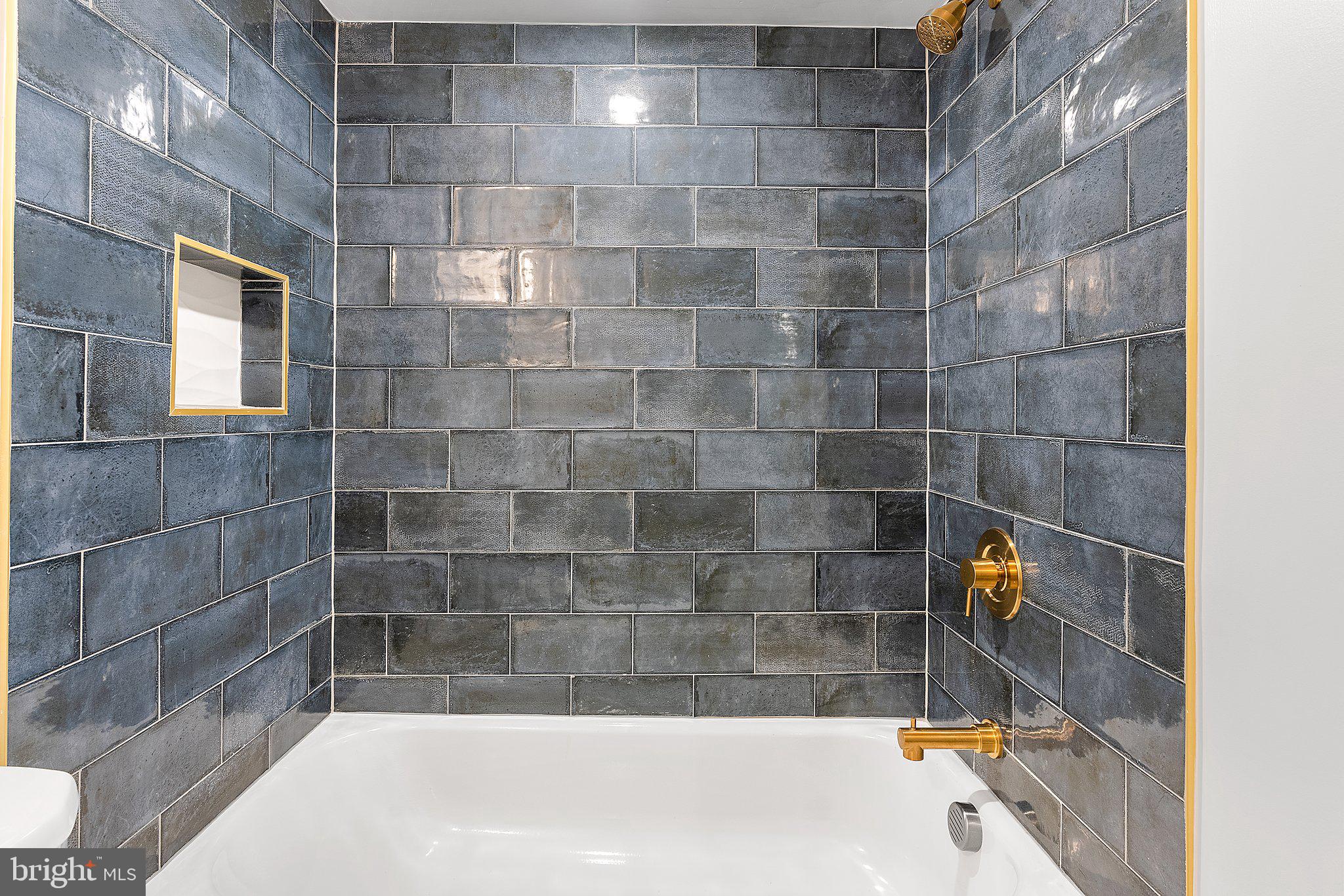 NORTHERN LIBERTIES - Residential Lease