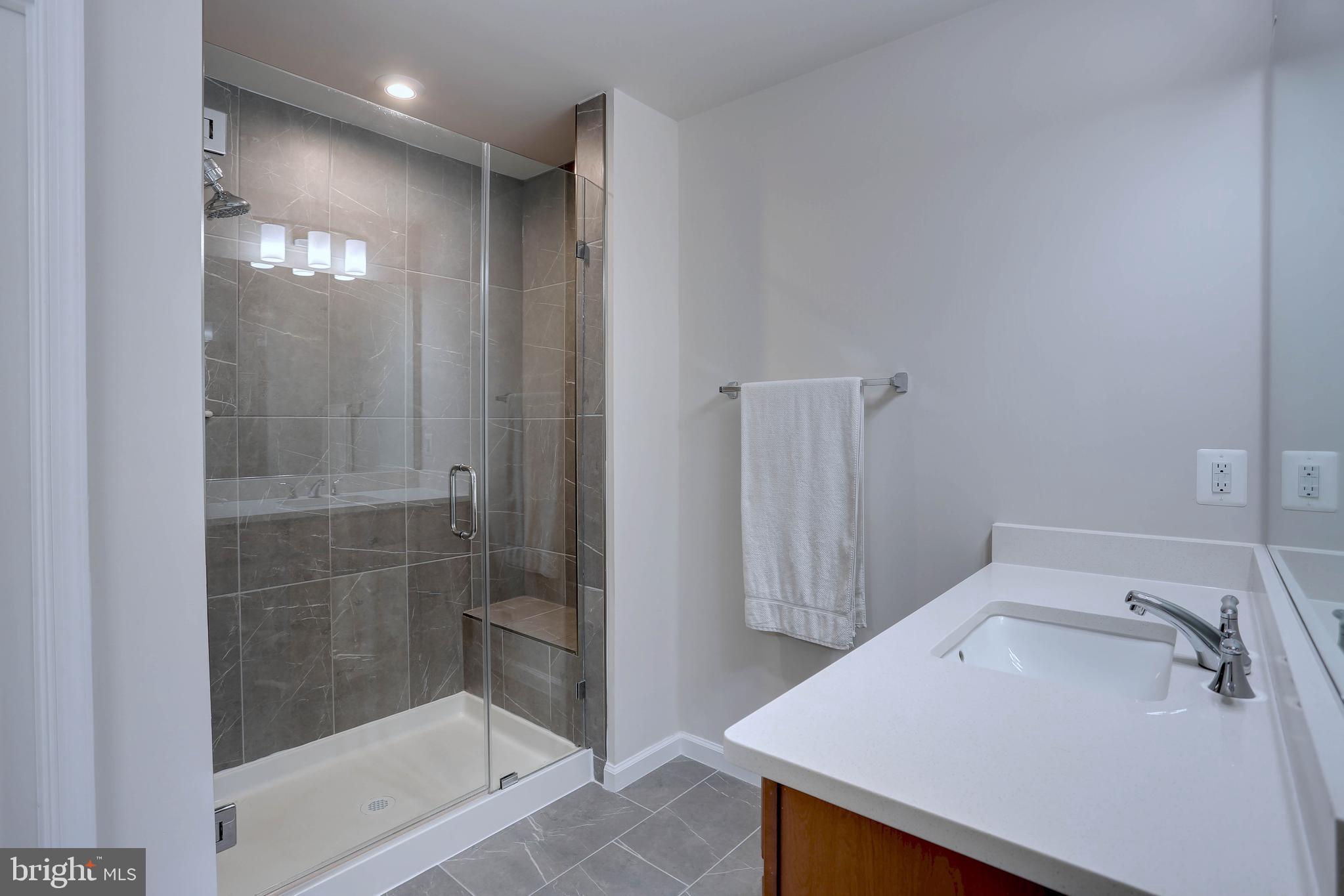 GLENN DALE COMMONS - Residential