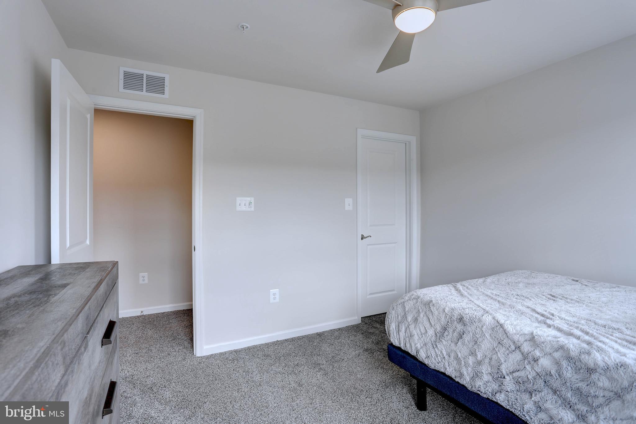 GLENN DALE COMMONS - Residential