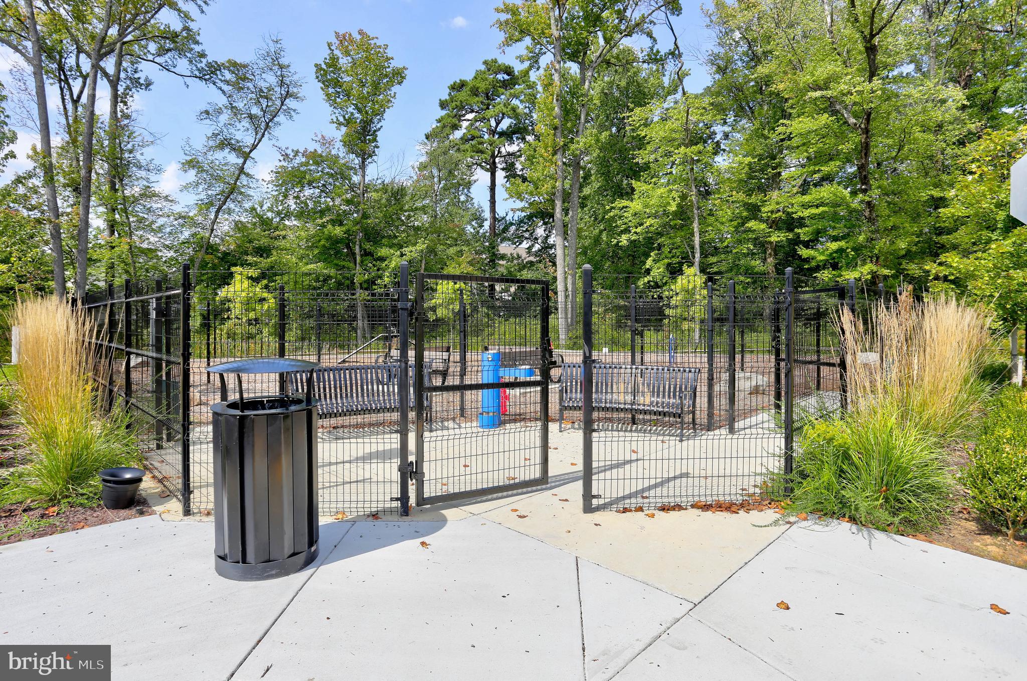 GLENN DALE COMMONS - Residential