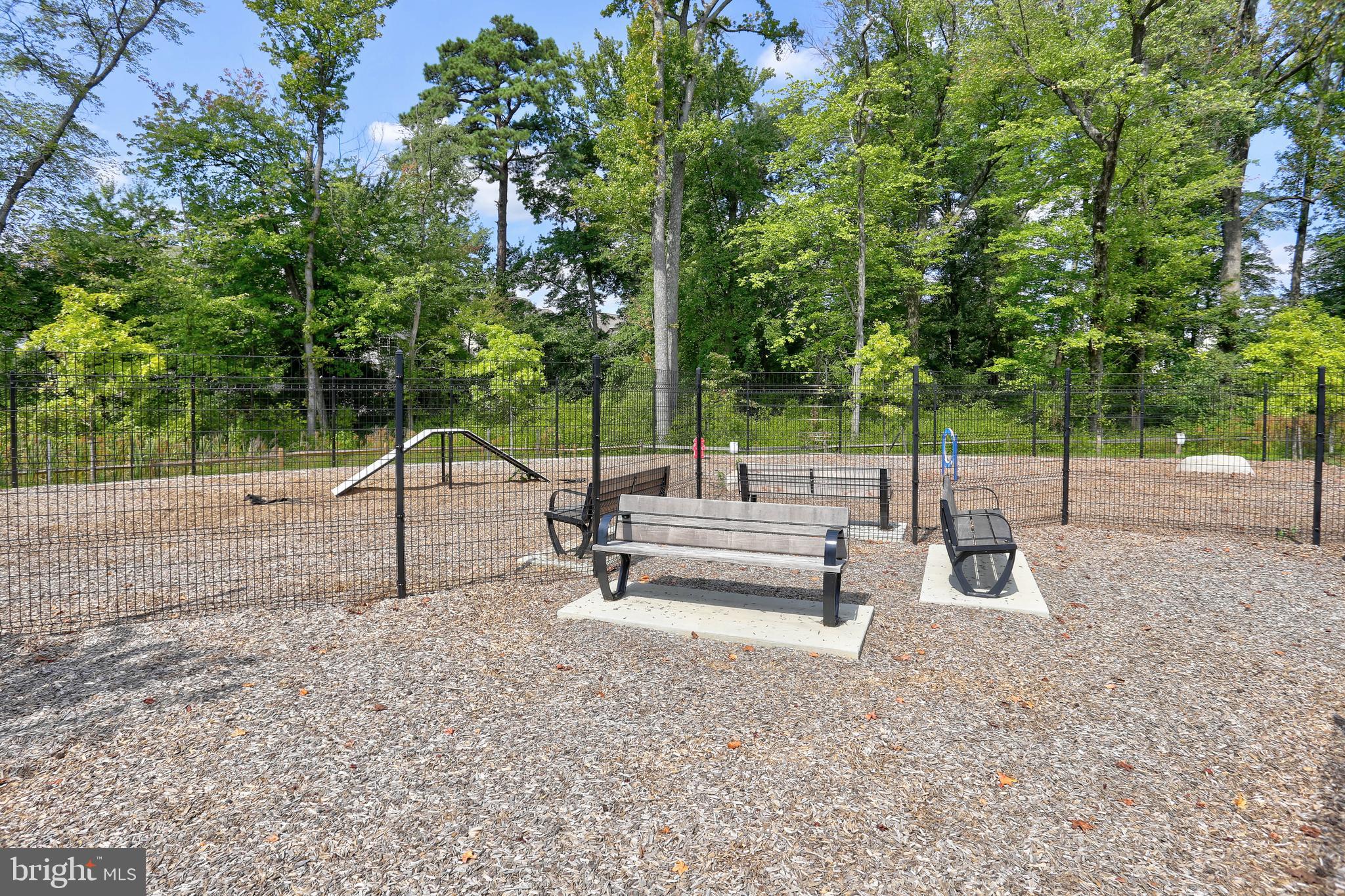 GLENN DALE COMMONS - Residential