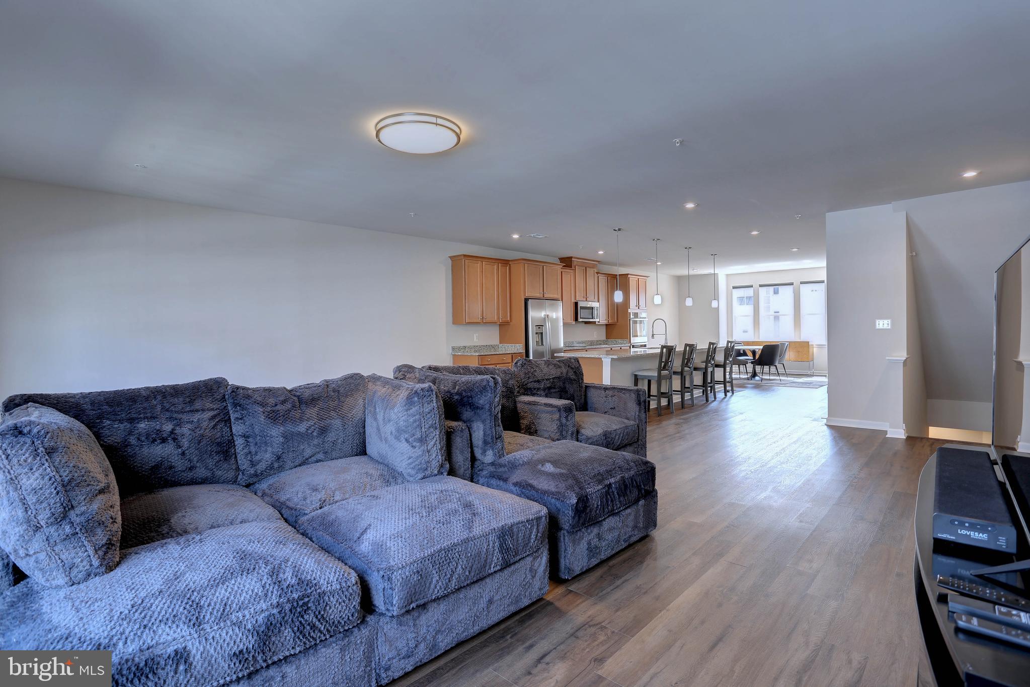 GLENN DALE COMMONS - Residential