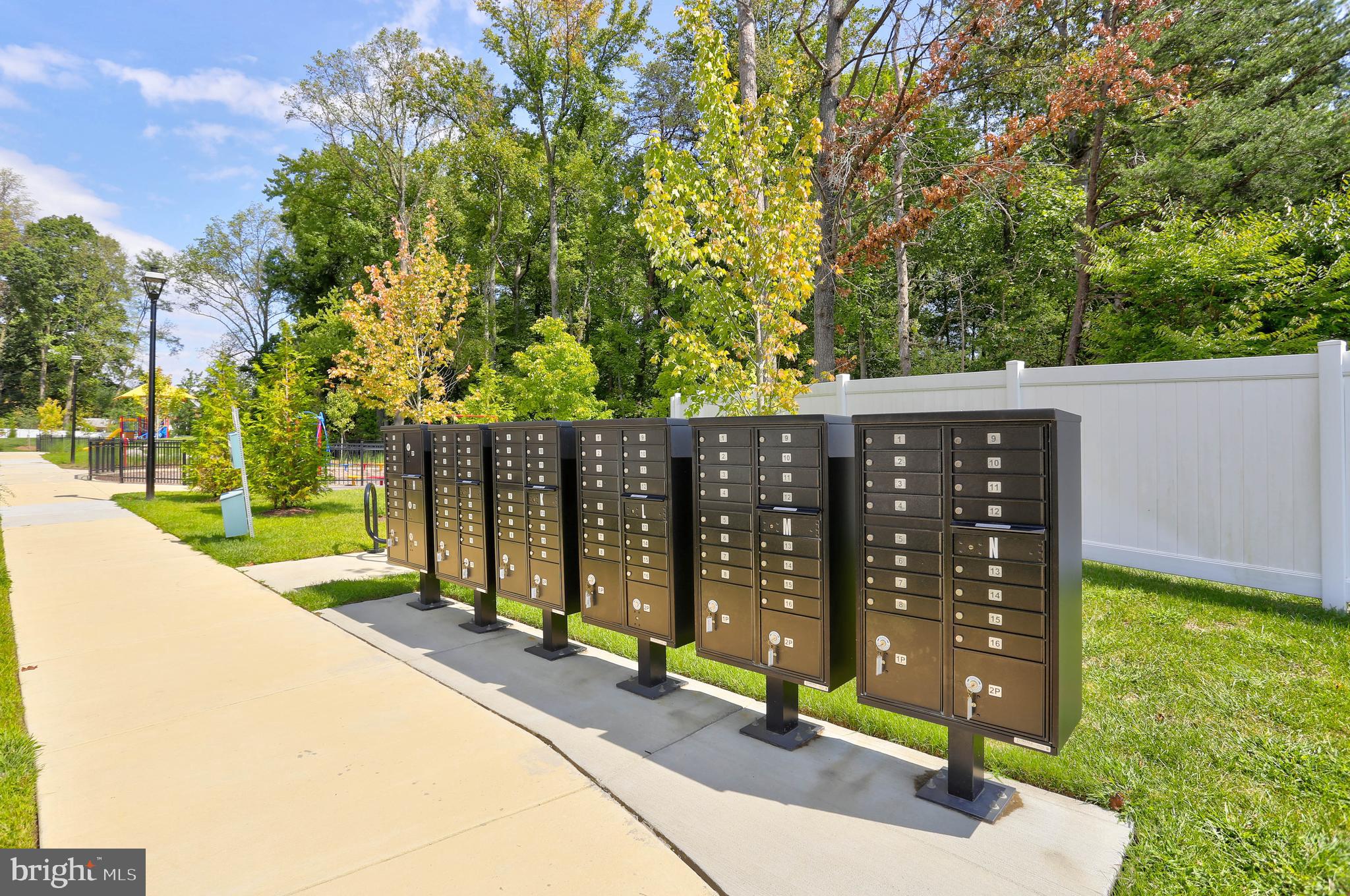 GLENN DALE COMMONS - Residential