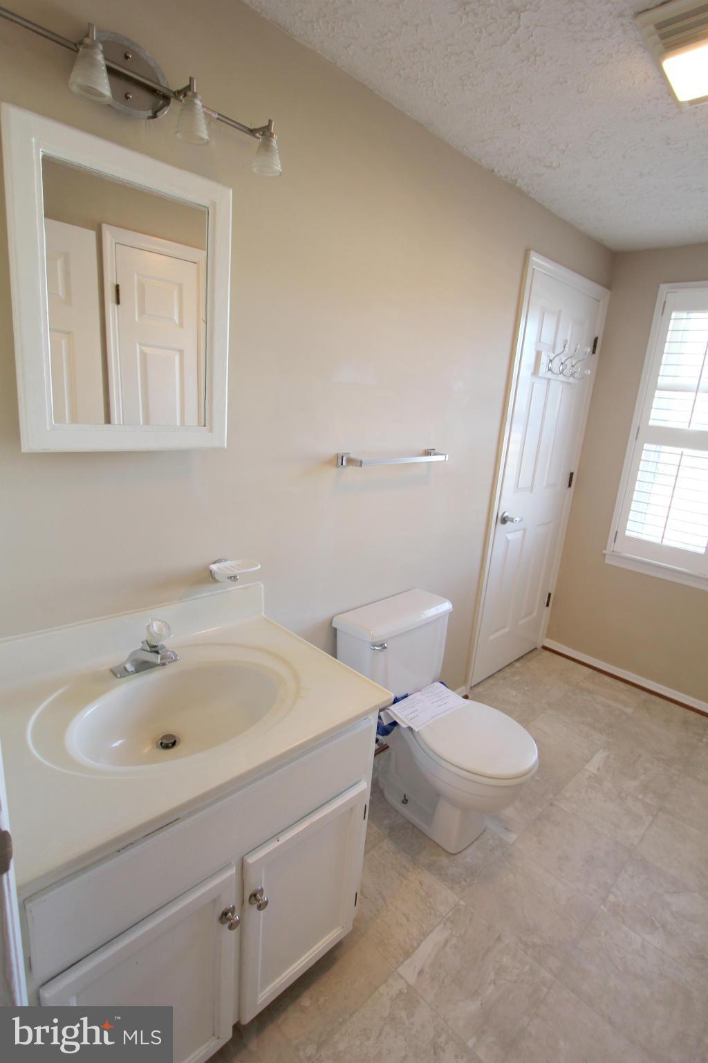 HUNTING QUARTERS - Residential