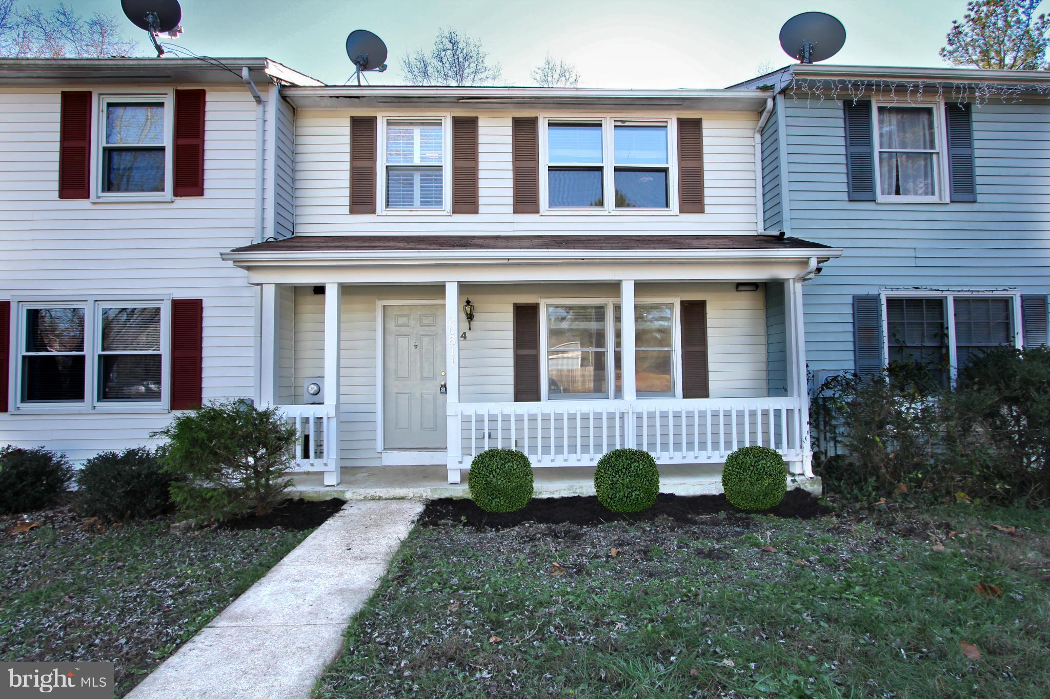 HUNTING QUARTERS - Residential