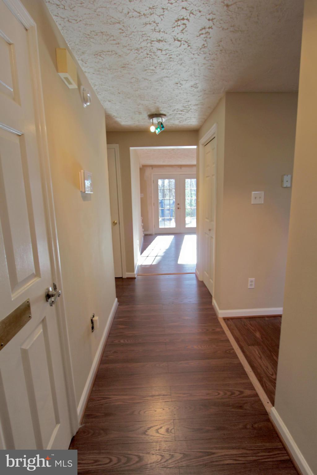 HUNTING QUARTERS - Residential