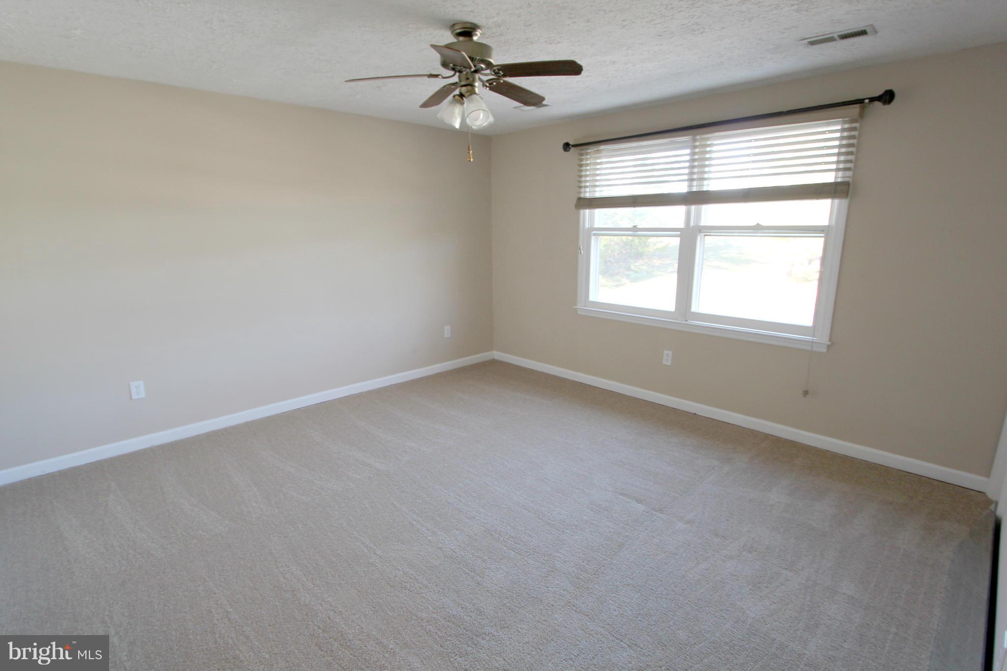 HUNTING QUARTERS - Residential