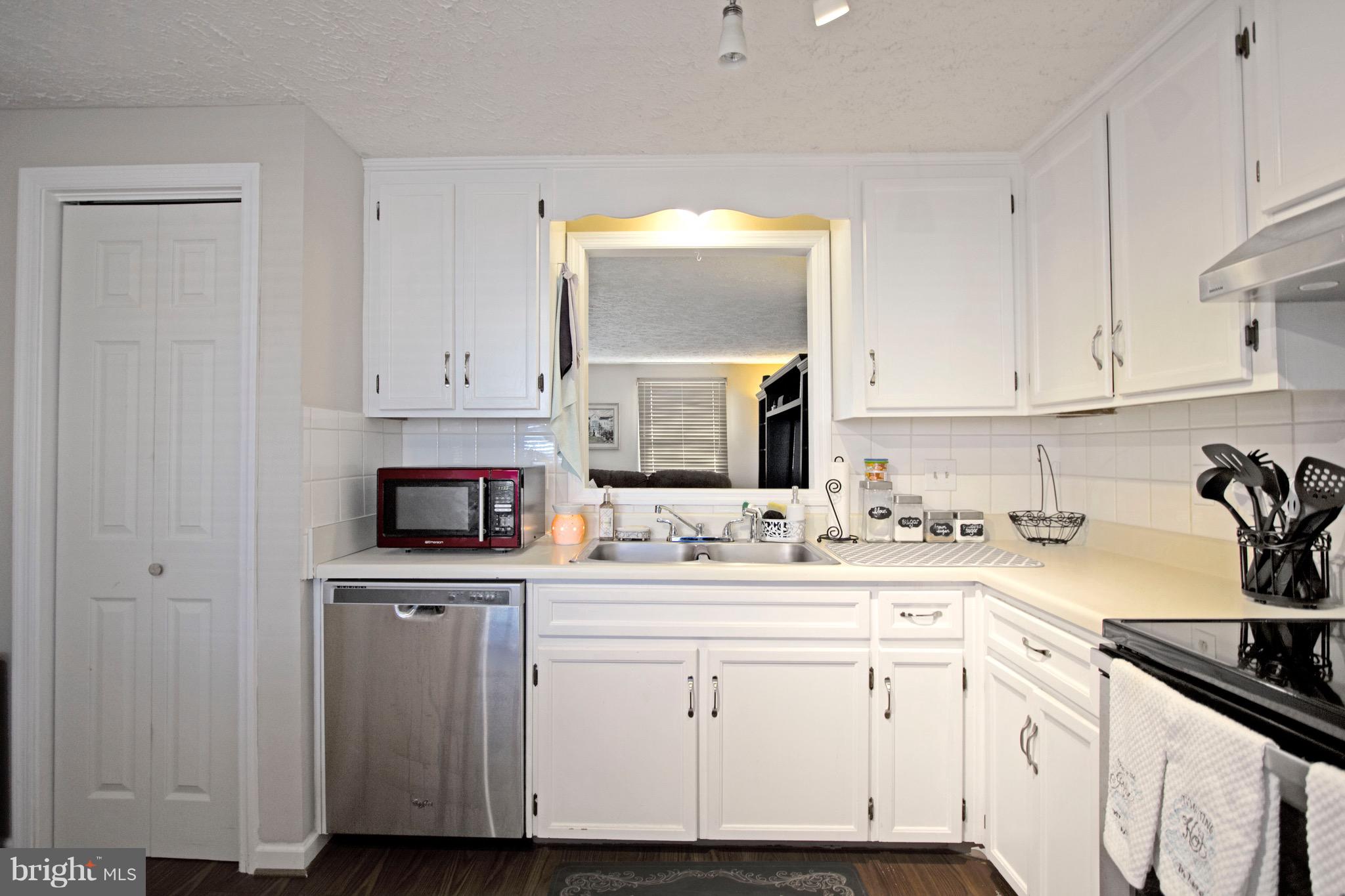 HUNTING QUARTERS - Residential