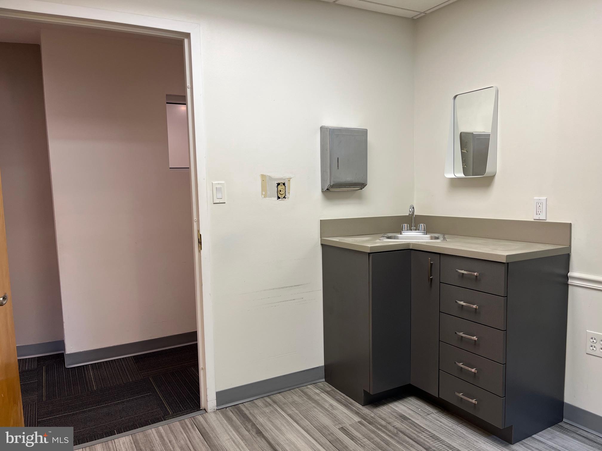 5410 CONNECTICUT AVENUE NW 117