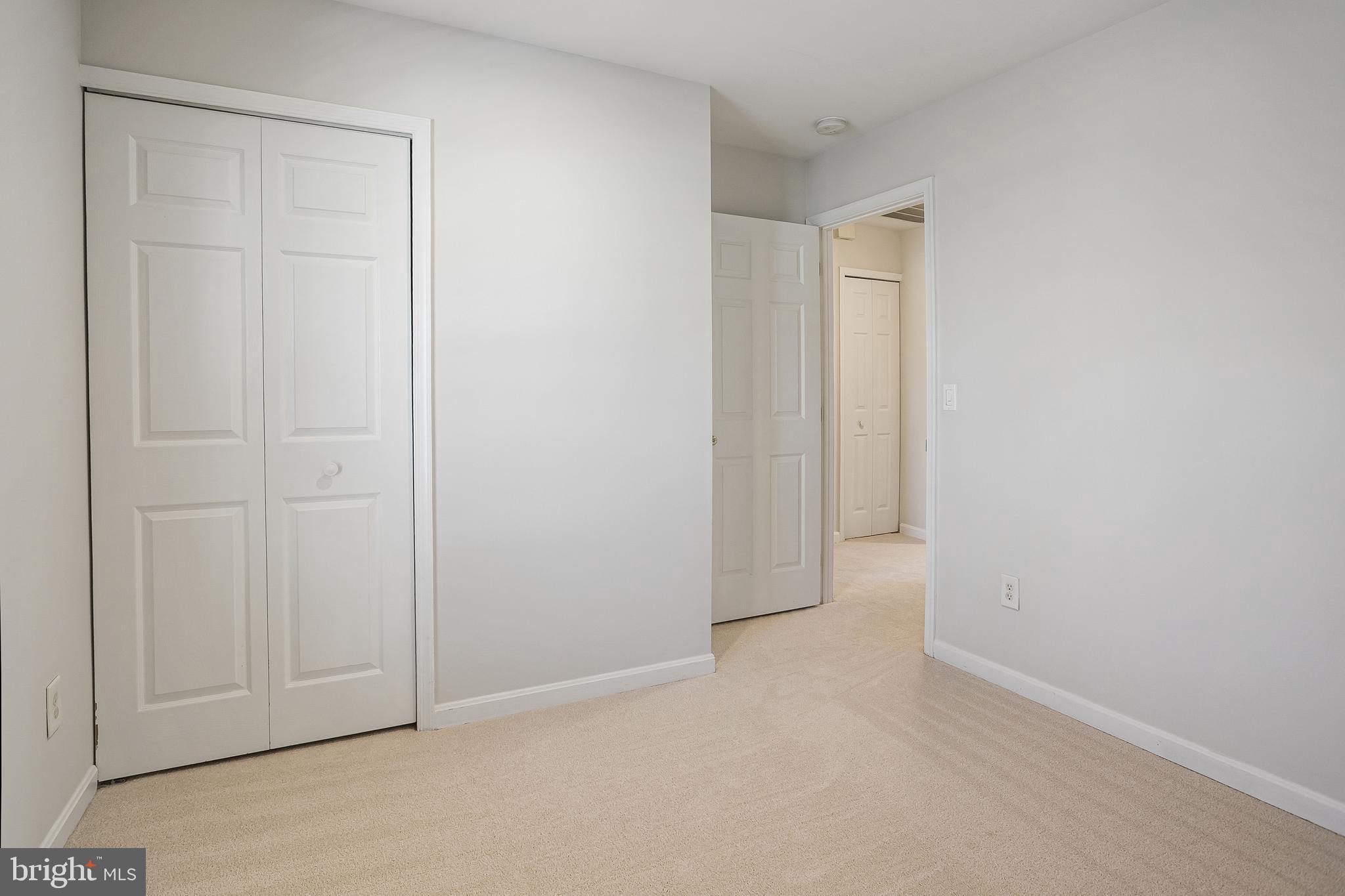 COMPTON VILLAGE - Residential