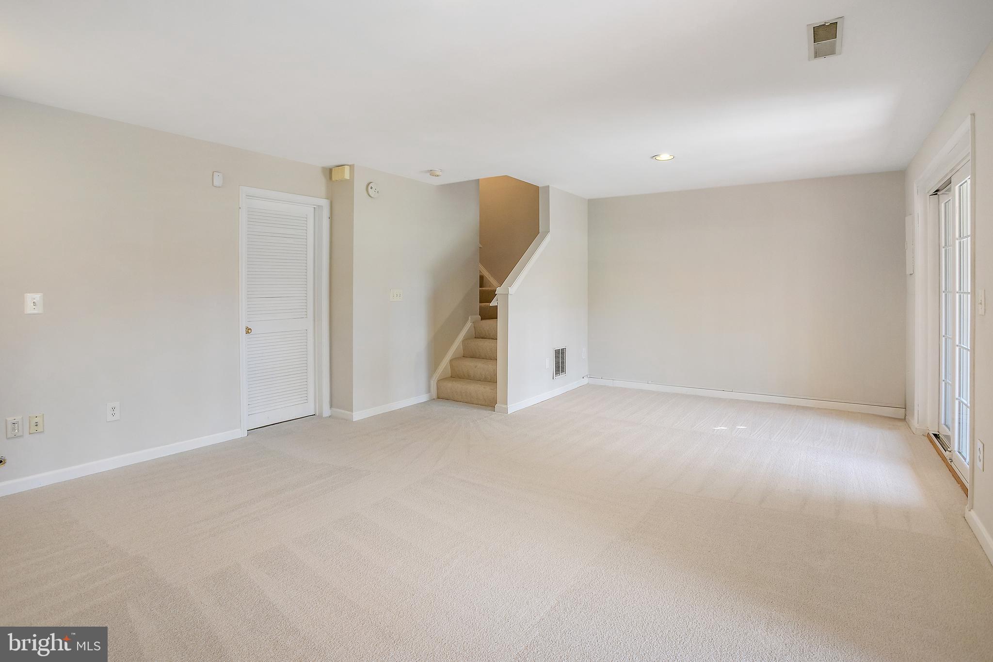 COMPTON VILLAGE - Residential