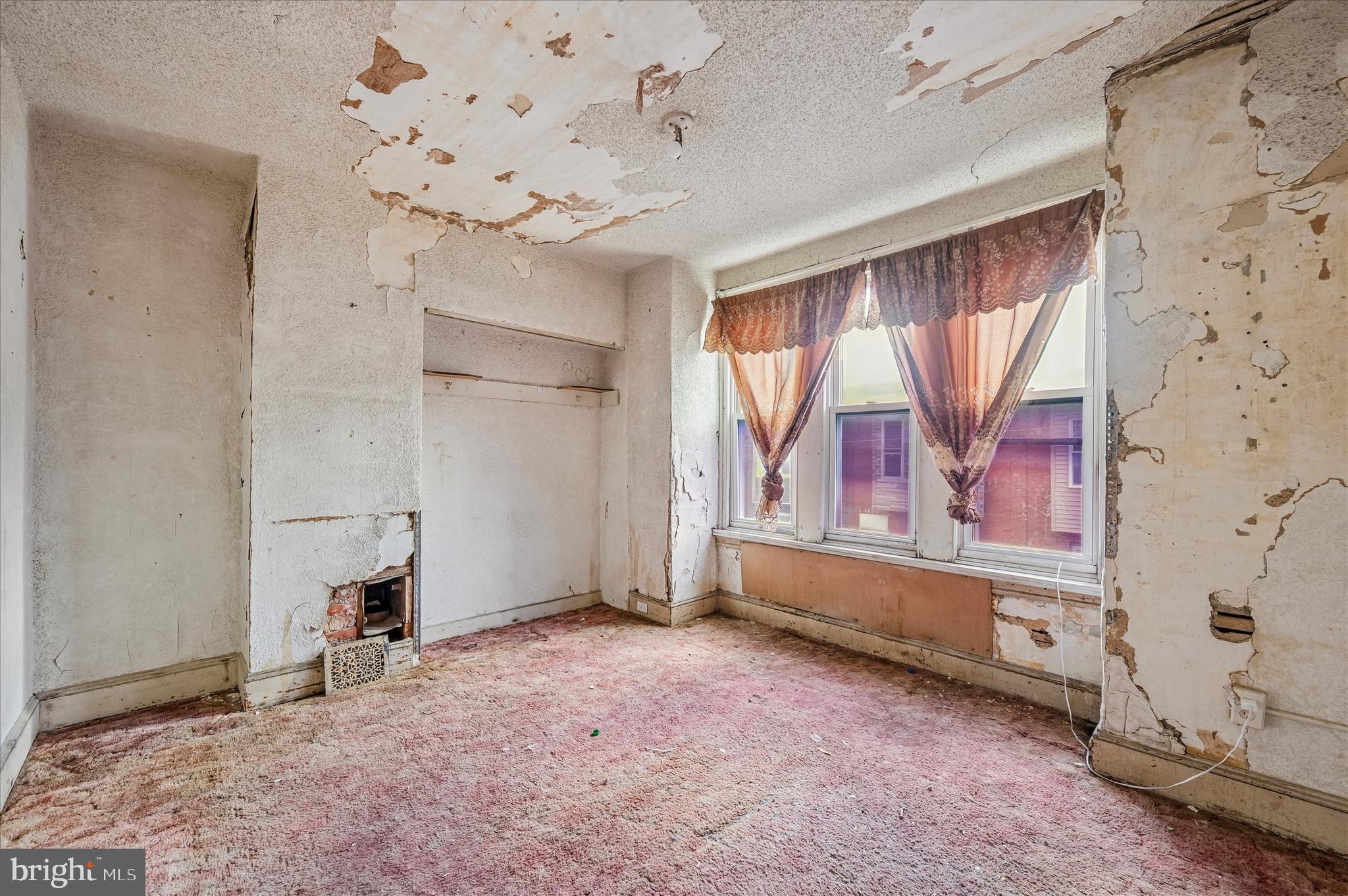 KENSINGTON - Residential