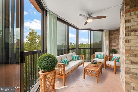 Condo For Sale - 5904 Mount Eagle Drive #510<br/> ALEXANDRIA, VA 22303