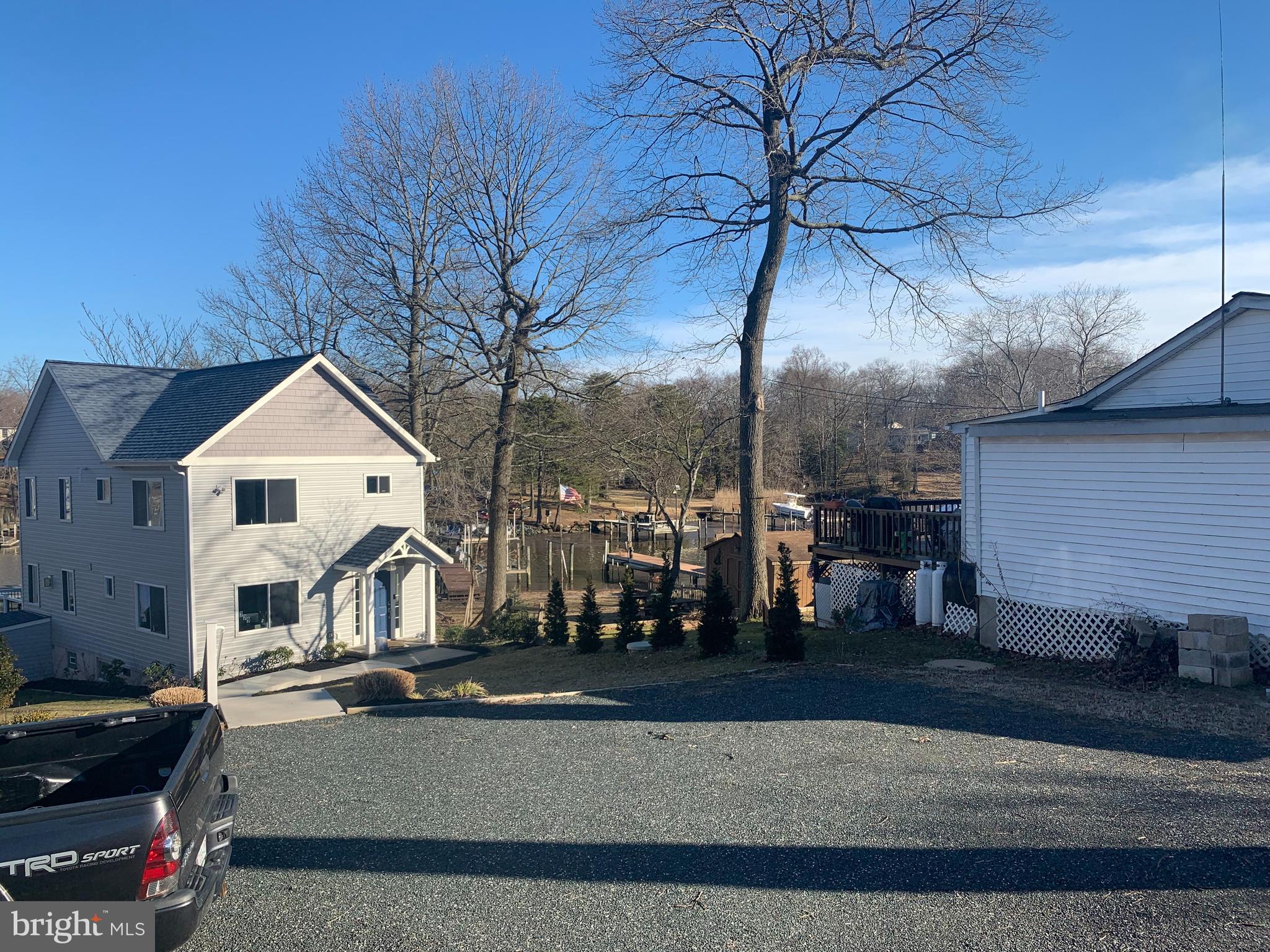 POWHATAN BEACH - Residential Lease