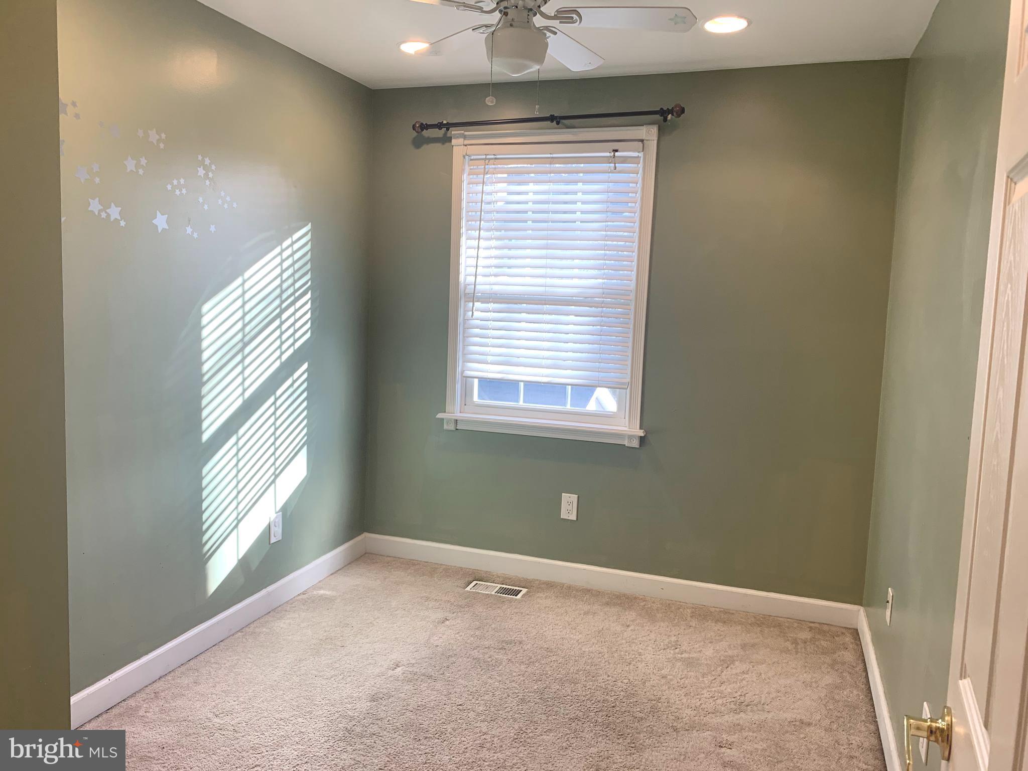 POWHATAN BEACH - Residential Lease