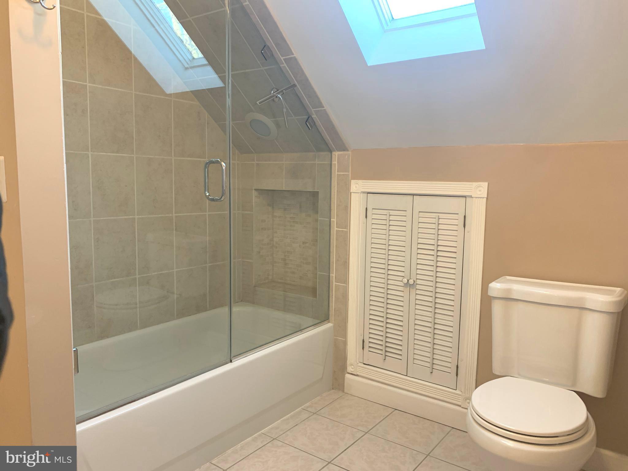 POWHATAN BEACH - Residential Lease