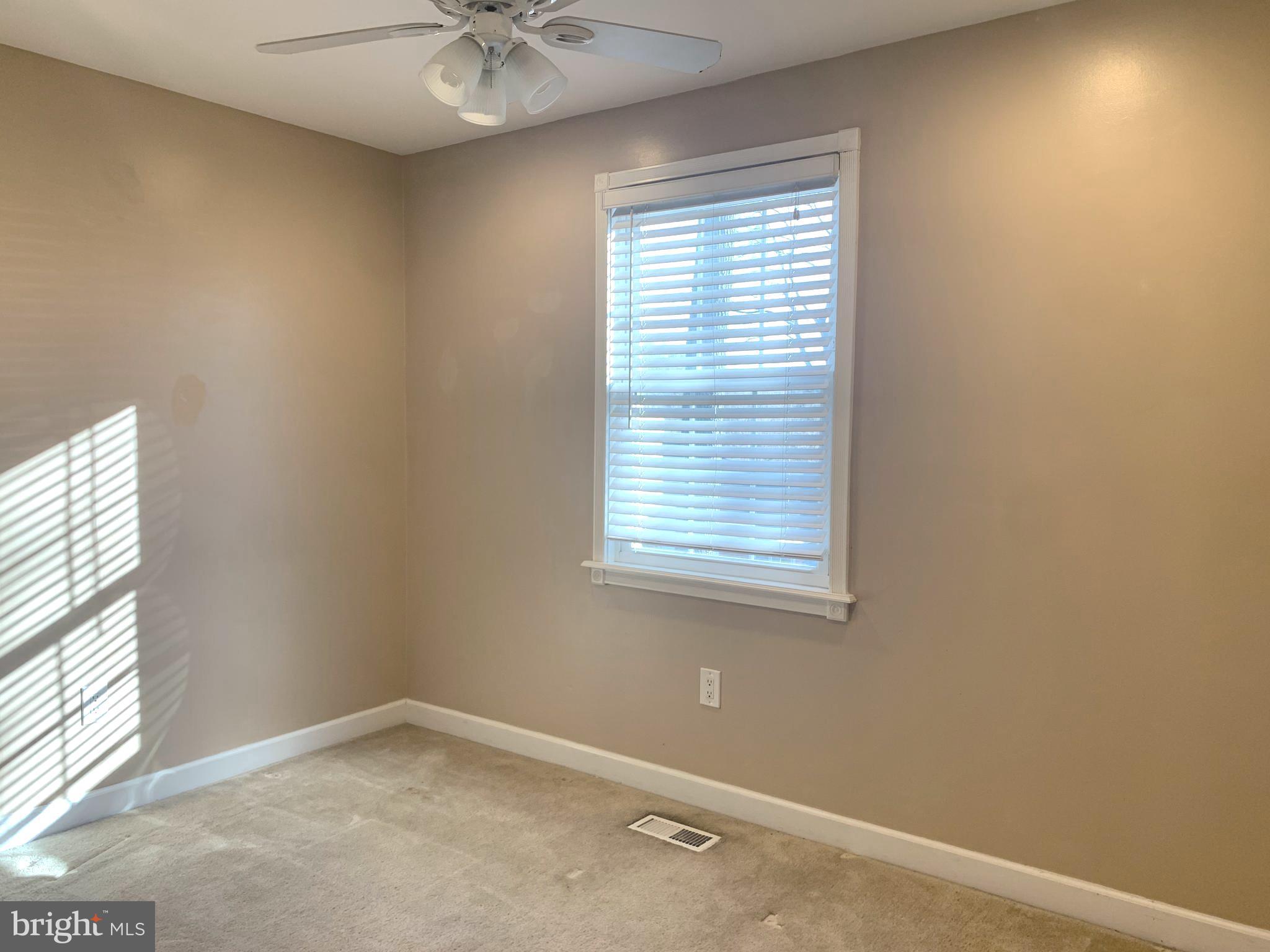 POWHATAN BEACH - Residential Lease