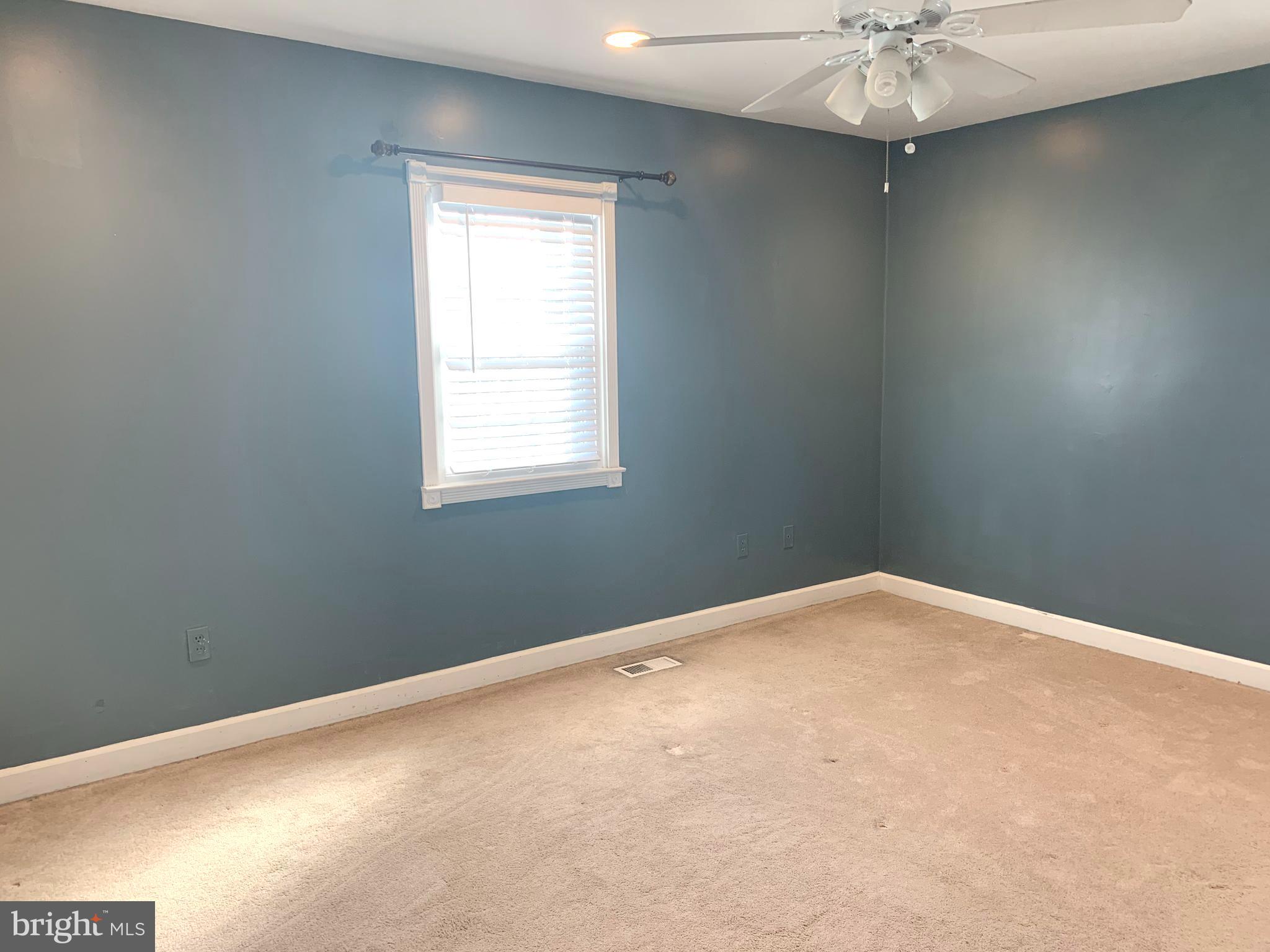 POWHATAN BEACH - Residential Lease