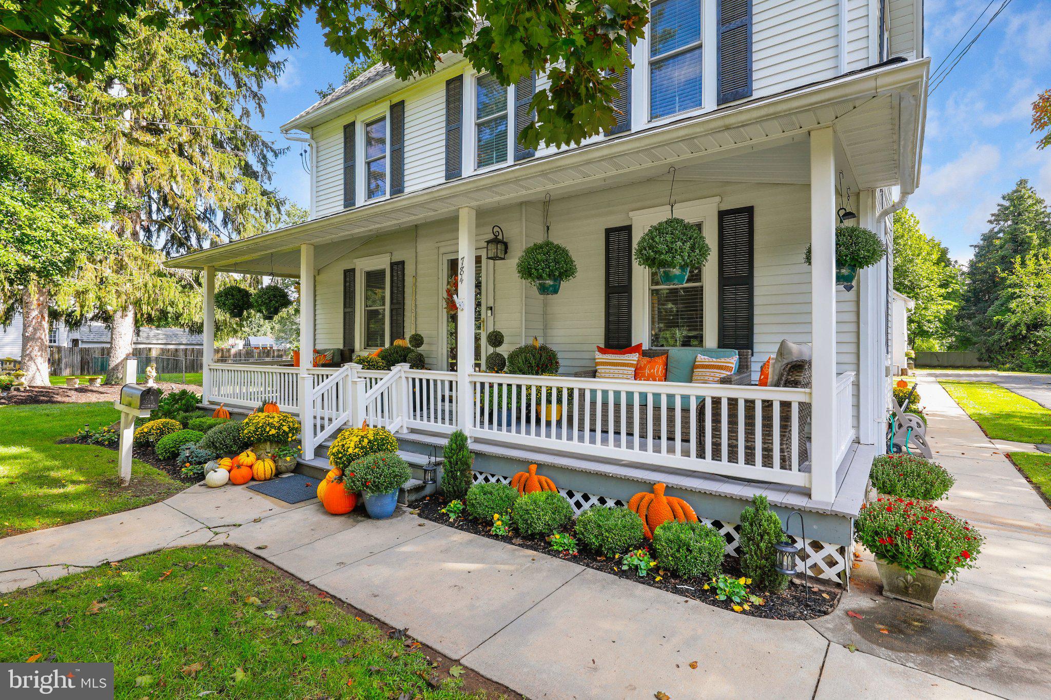 784 WOODLANE ROAD