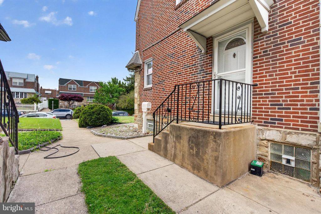 Photo of 8129 Revere Street, PHILADELPHIA, PA 19152 (MLS # PAPH2615876)