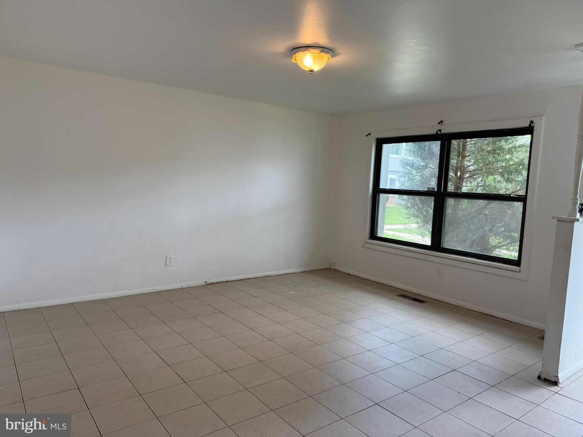 25 MEMPHIS COURT