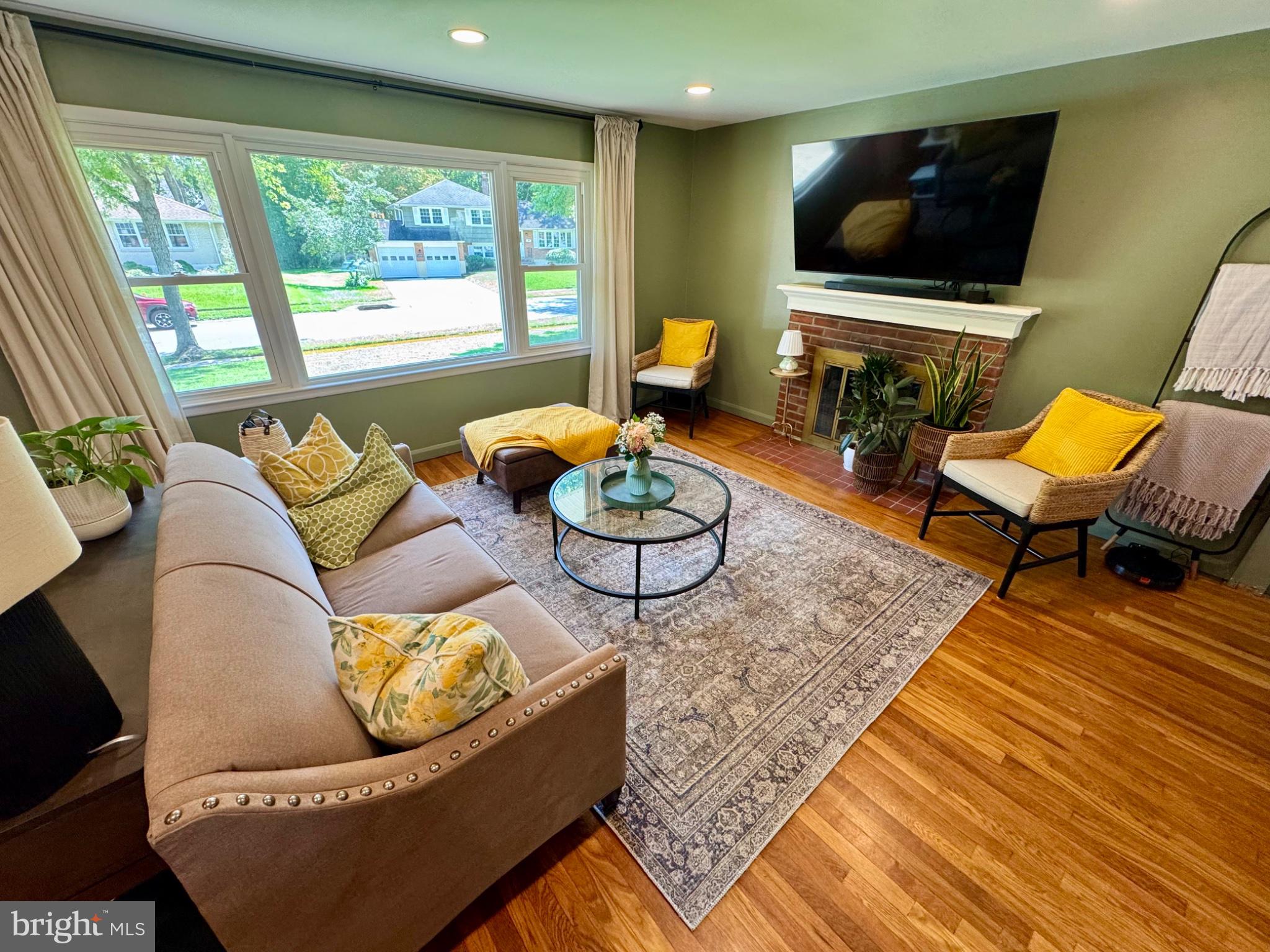 1005 SEDWICK DRIVE