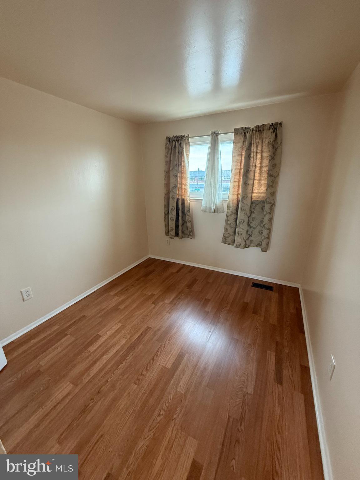 YORKTOWN - Residential