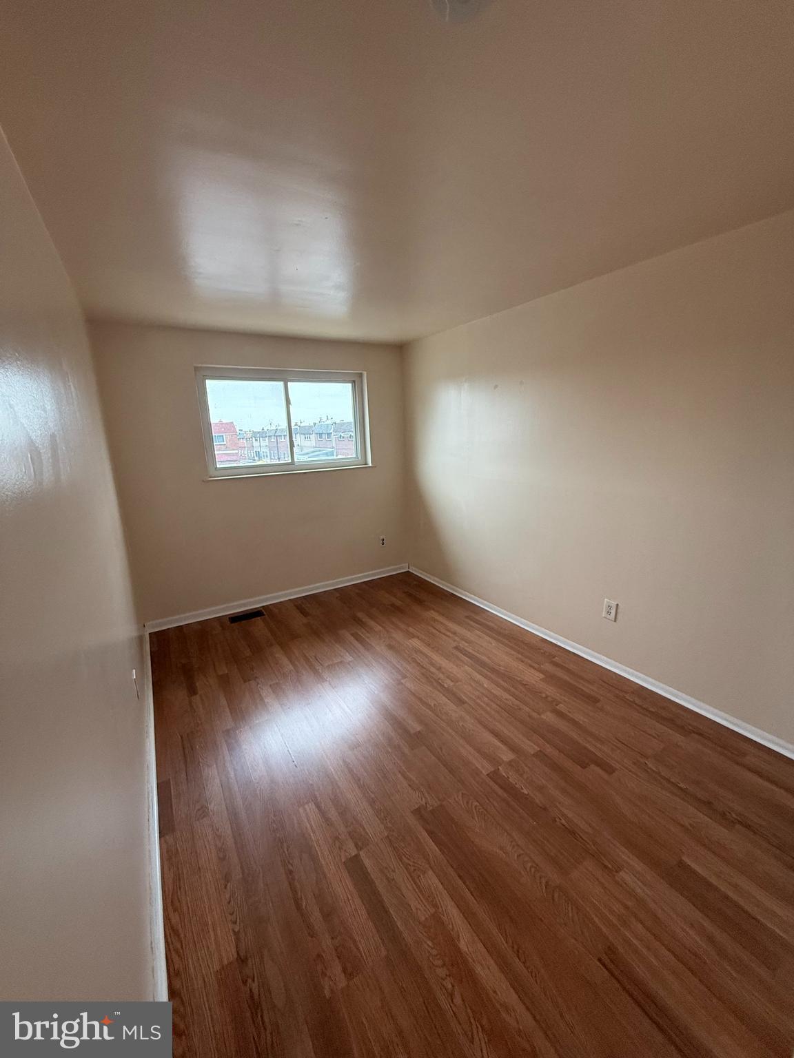 YORKTOWN - Residential