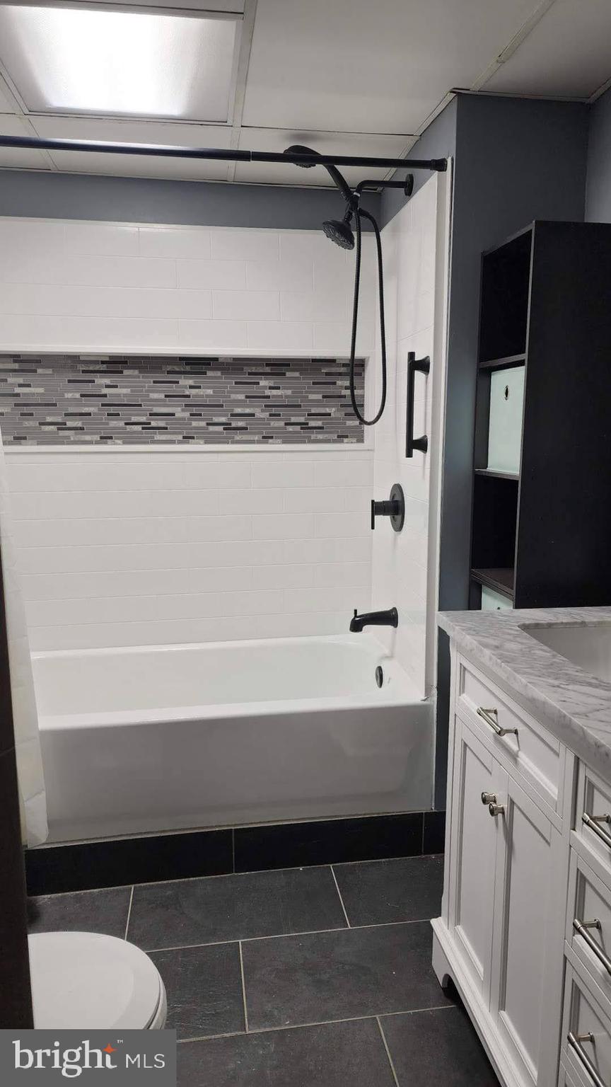 FARMING RIDGE - Residential