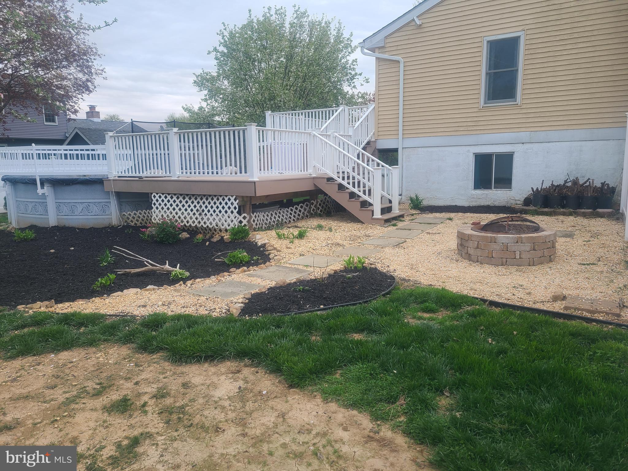 FARMING RIDGE - Residential