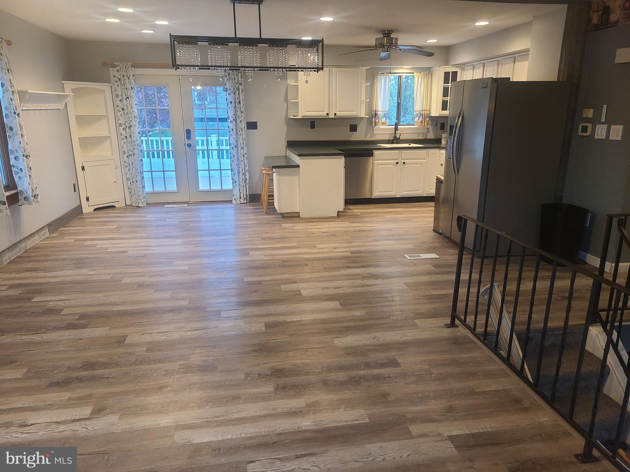 FARMING RIDGE - Residential