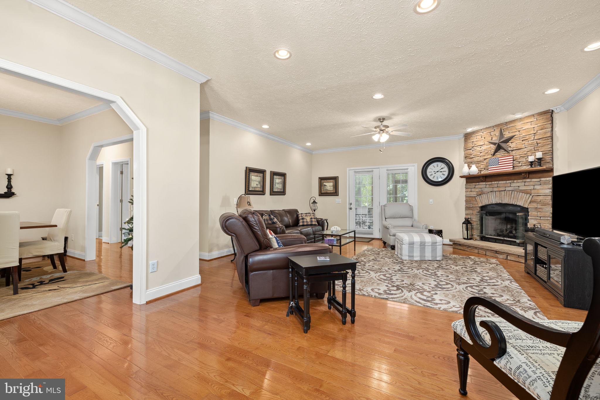 CABIN POINT / GLEBE HARBOR - Residential