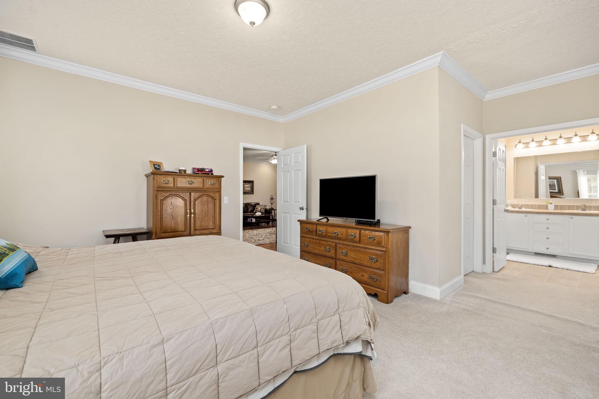 CABIN POINT / GLEBE HARBOR - Residential