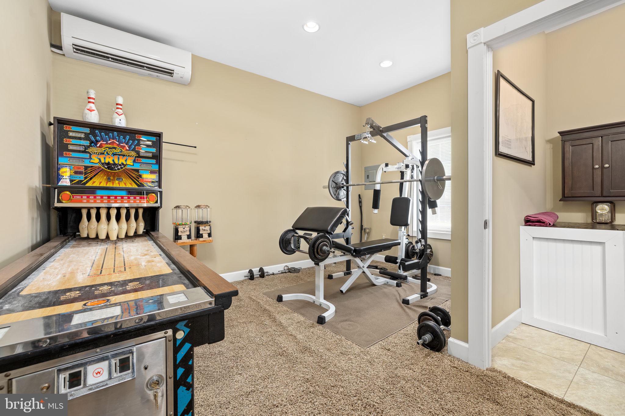 CABIN POINT / GLEBE HARBOR - Residential