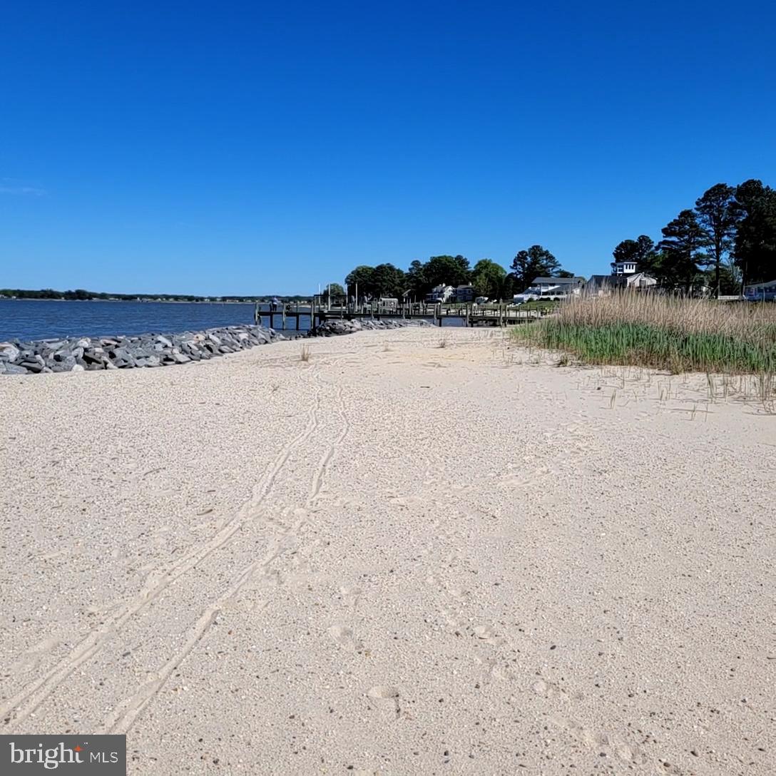 CABIN POINT / GLEBE HARBOR - Residential