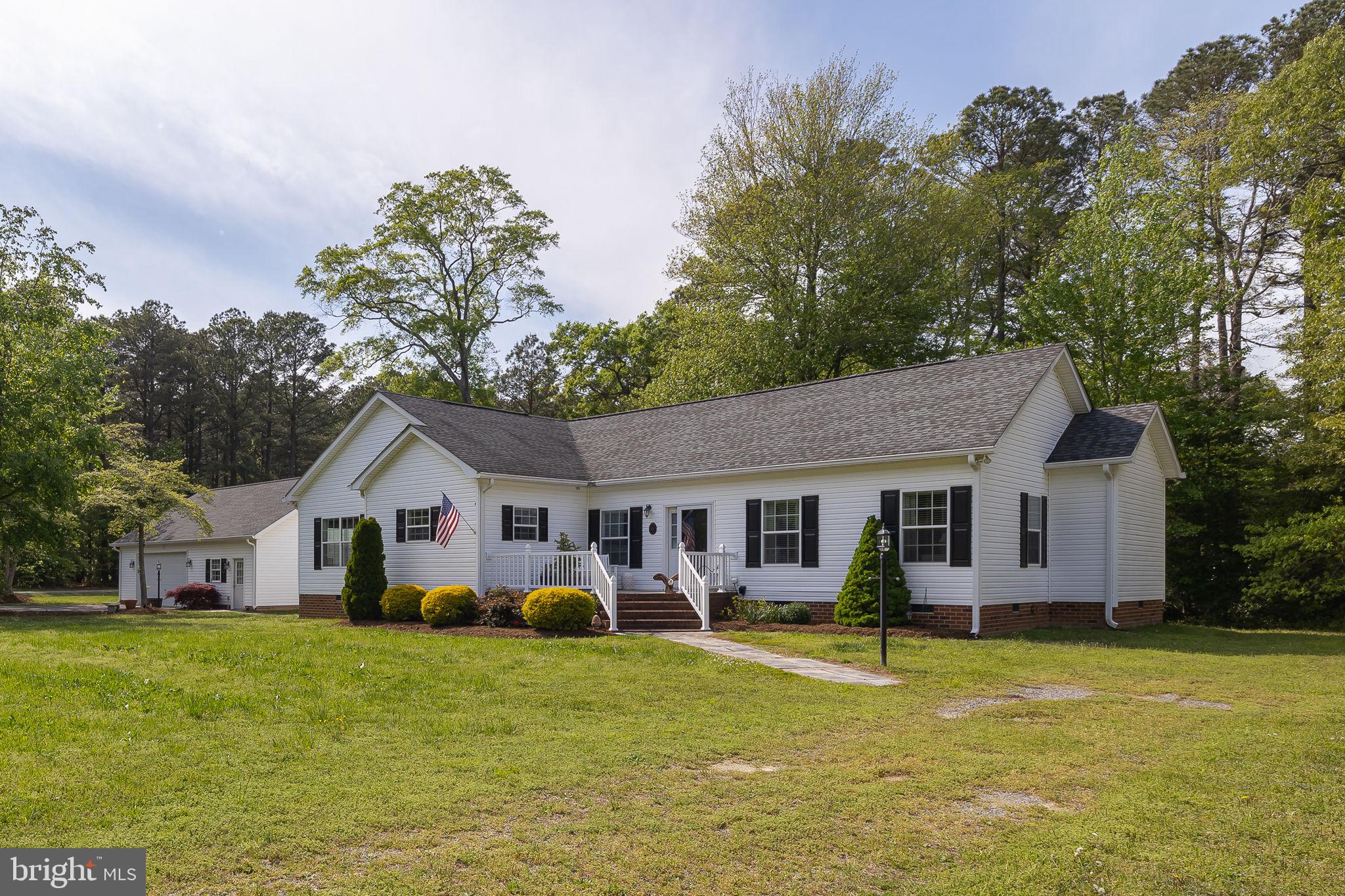 CABIN POINT / GLEBE HARBOR - Residential